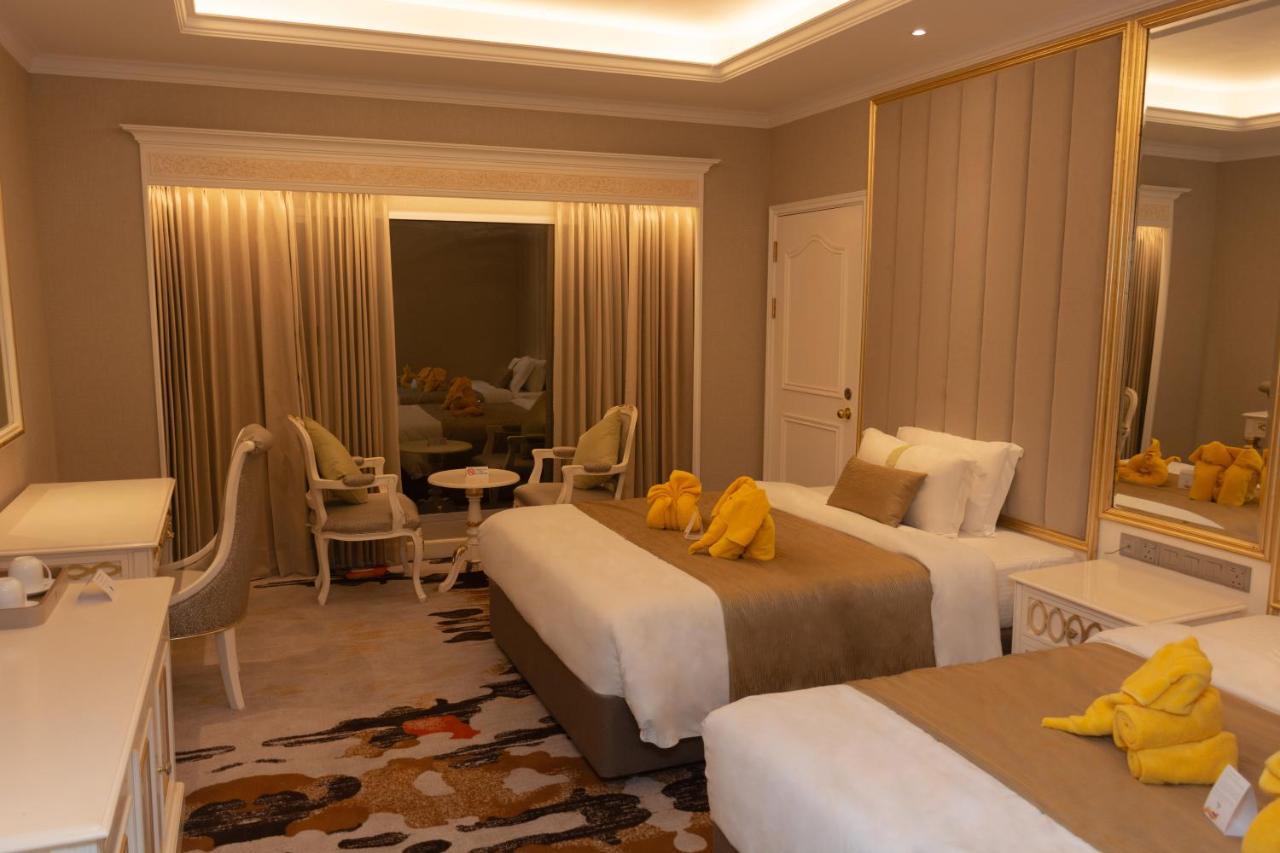 Puteri Wing - Riverside Majestic Hotel Kuching Eksteriør bilde